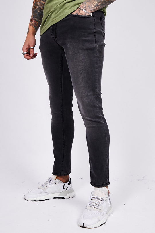 Deluxe Tapered Jeans - Black